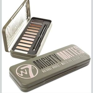 Mighty Mattes Natural Nudes Eye Shadow Palette